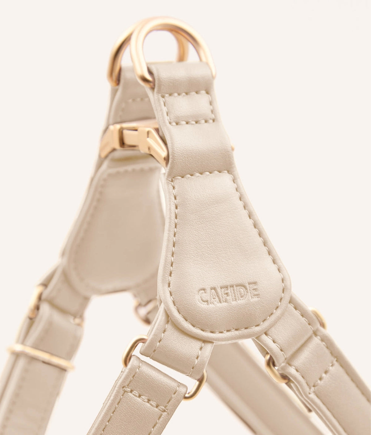 ARNÉS "STYLE" DE CUERO VEGANO BEIGE